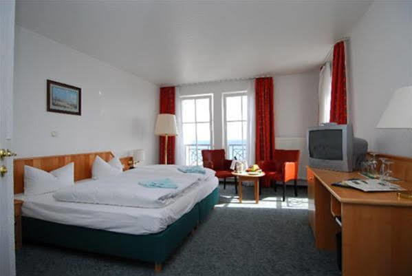 Promenadenhotel Admiral Ostseebad Heringsdorf Exterior foto